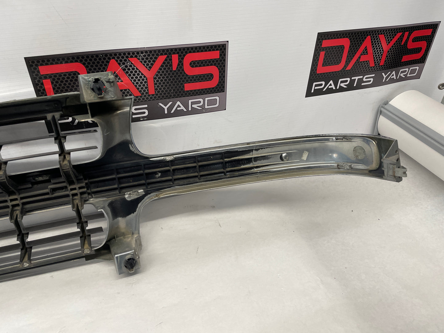 2003 Chevy Suburban Chrome Front Grille OEM