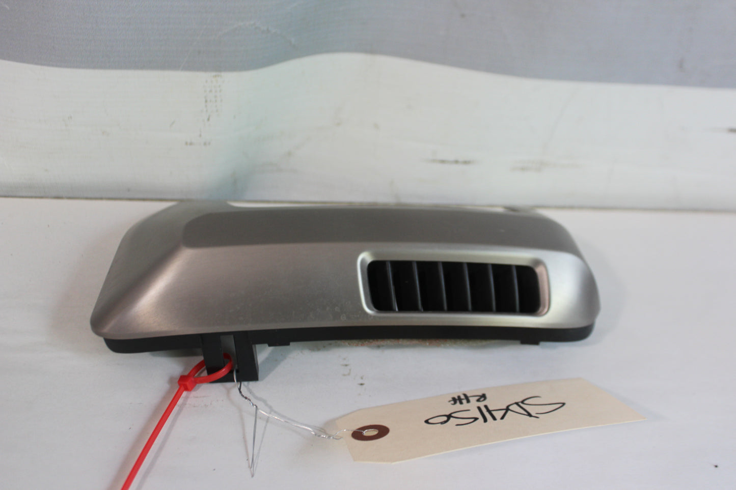 2014 GMC Sierra K1500 Denali RH Dash Trim Defrost Vent OEM - Day's Parts Yard