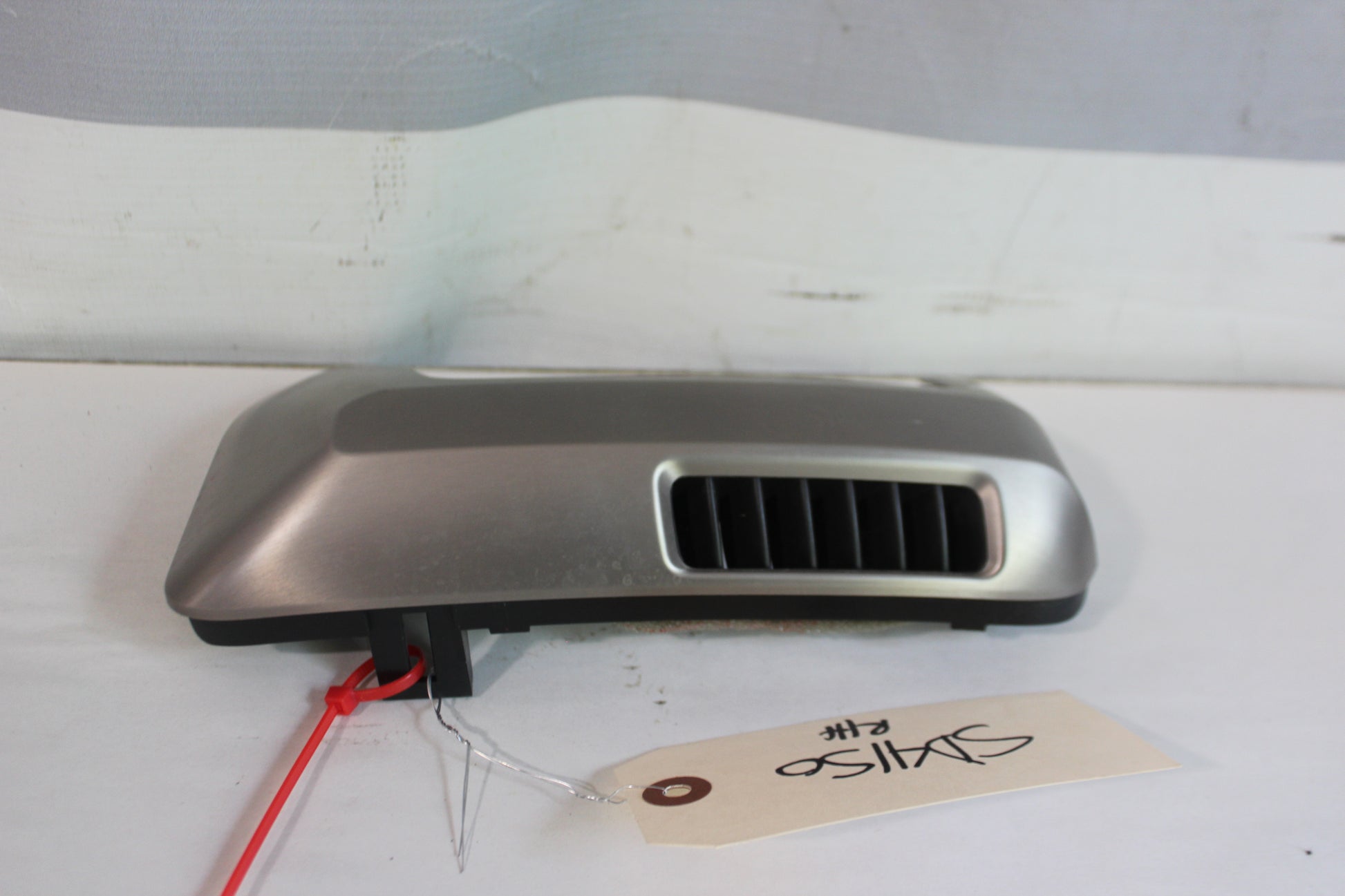 2014 GMC Sierra K1500 Denali RH Dash Trim Defrost Vent OEM - Day's Parts Yard