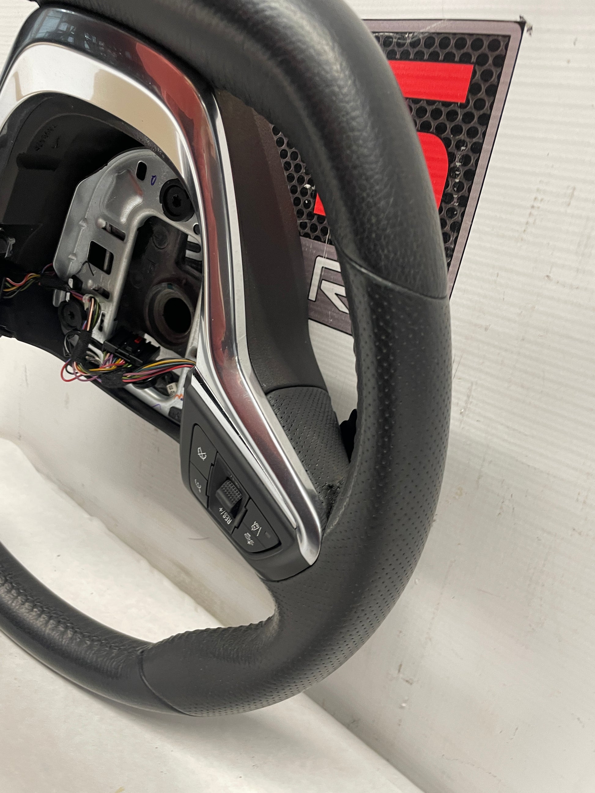 2015 Chevy SS Sedan Steering Wheel OEM - Day's Parts Yard