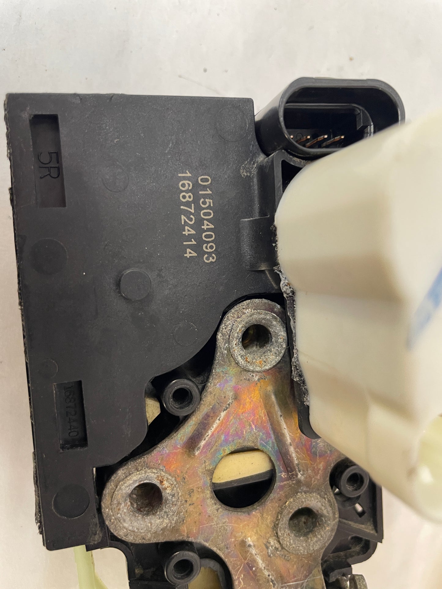 2004 Chevy C5 Corvette Z06 RH Passenger Door Lock Actuator OEM - Day's Parts Yard