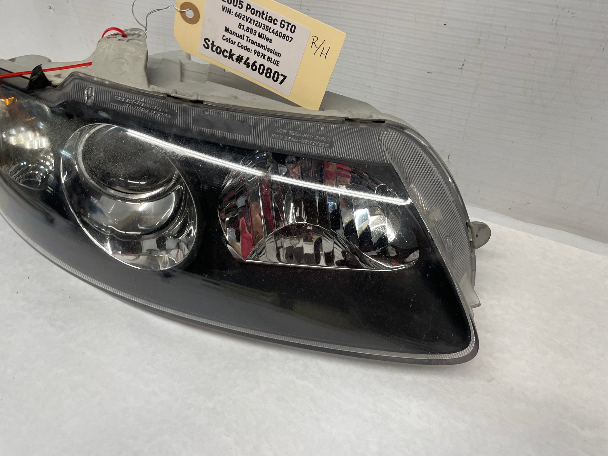 2005 Pontiac GTO RH Passenger Head Light Headlight Lamp OEM - Day's Parts Yard