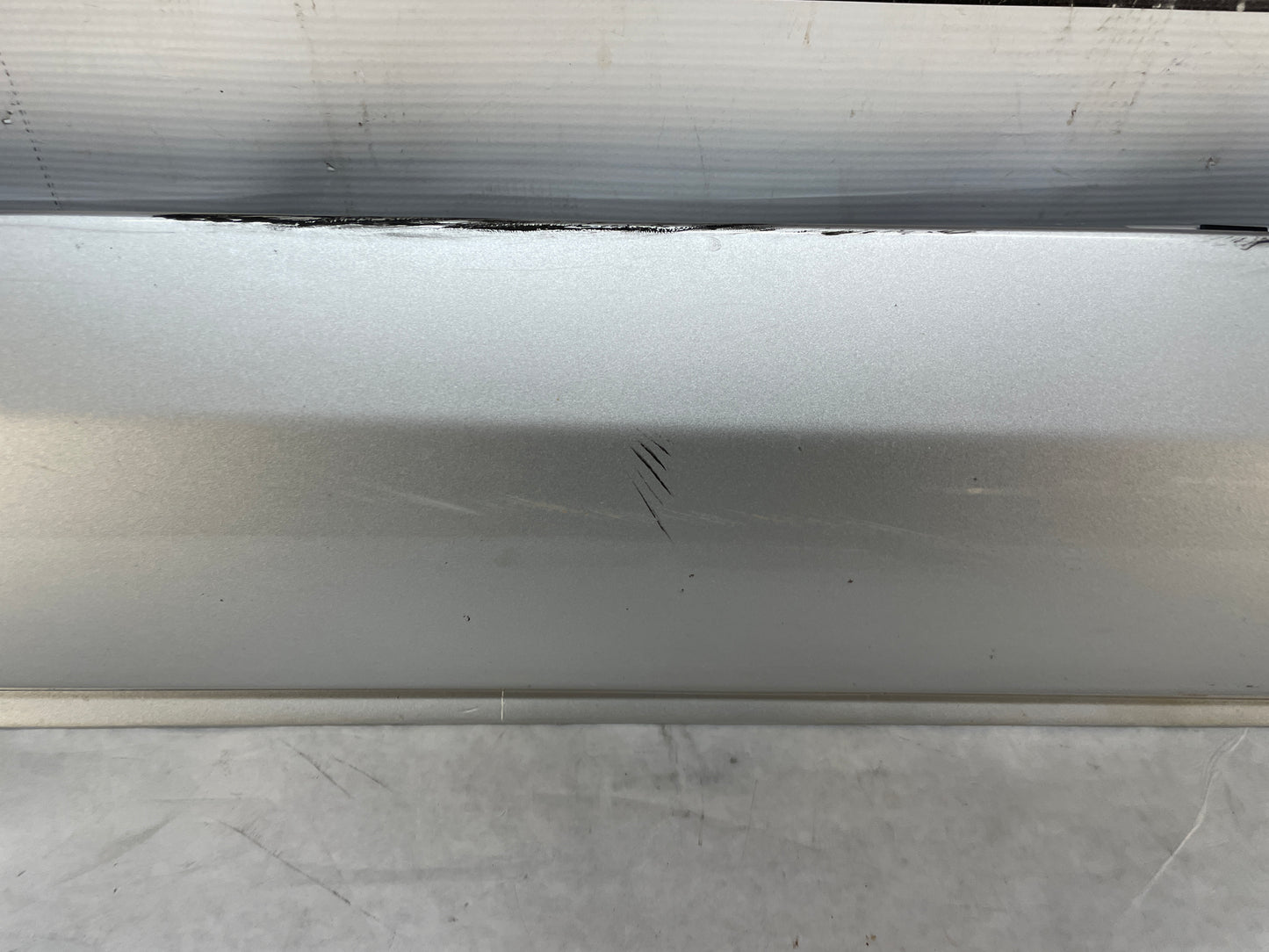 2013 Chevy Caprice PPV RH Passenger Rocker Molding Side Skirt Panel Trim Molding OEM - Day's Parts Yard