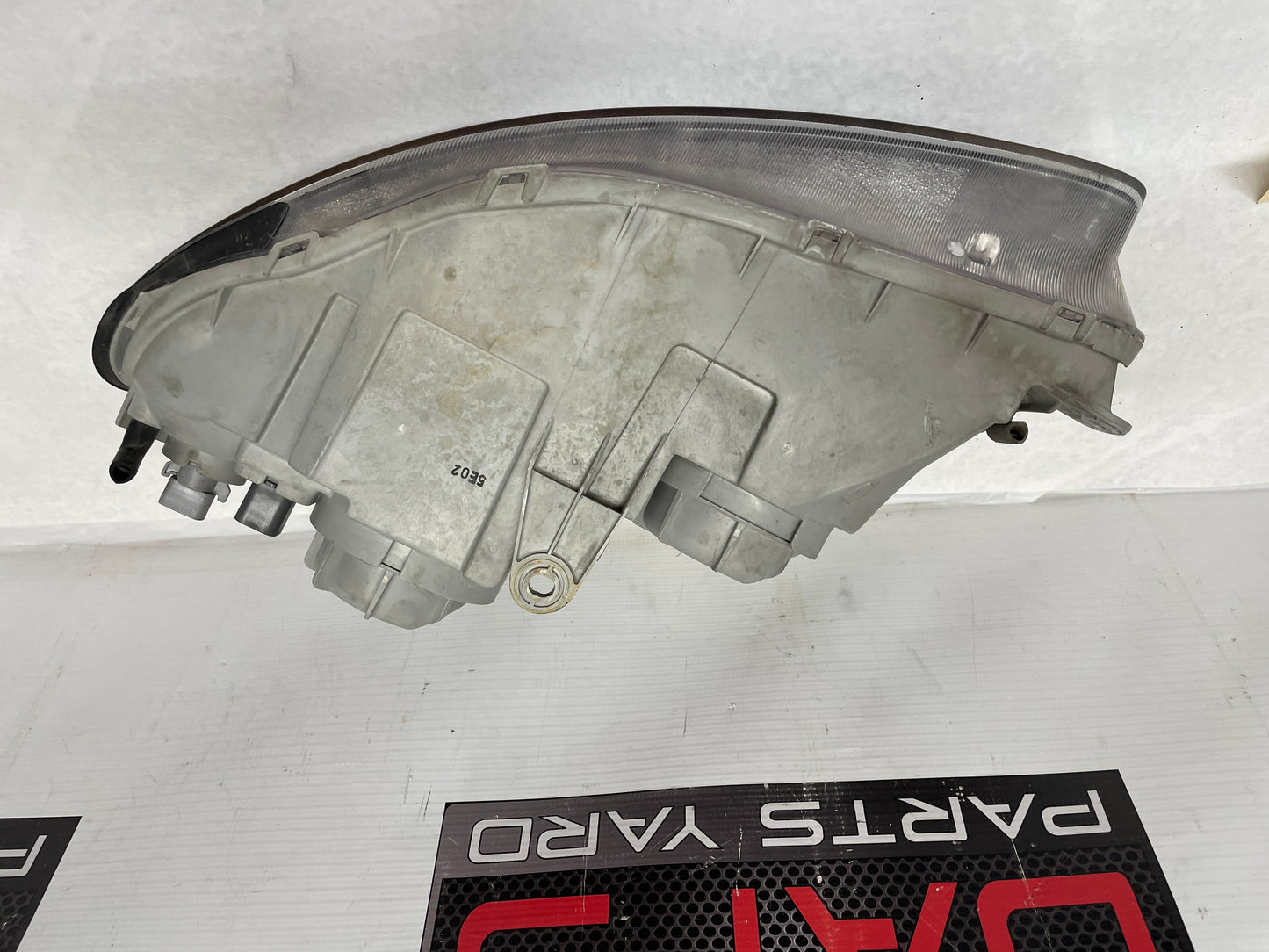2005 Pontiac GTO RH Passenger Head Light Headlight Lamp OEM - Day's Parts Yard