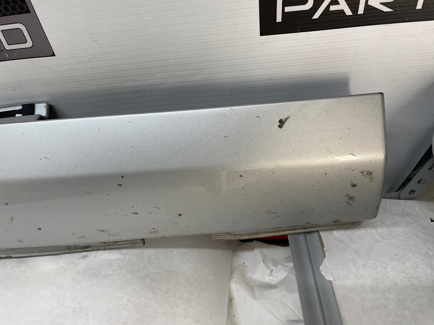 2013 Chevy Caprice PPV RH Passenger Rocker Molding Side Skirt Panel Trim Molding OEM - Day's Parts Yard