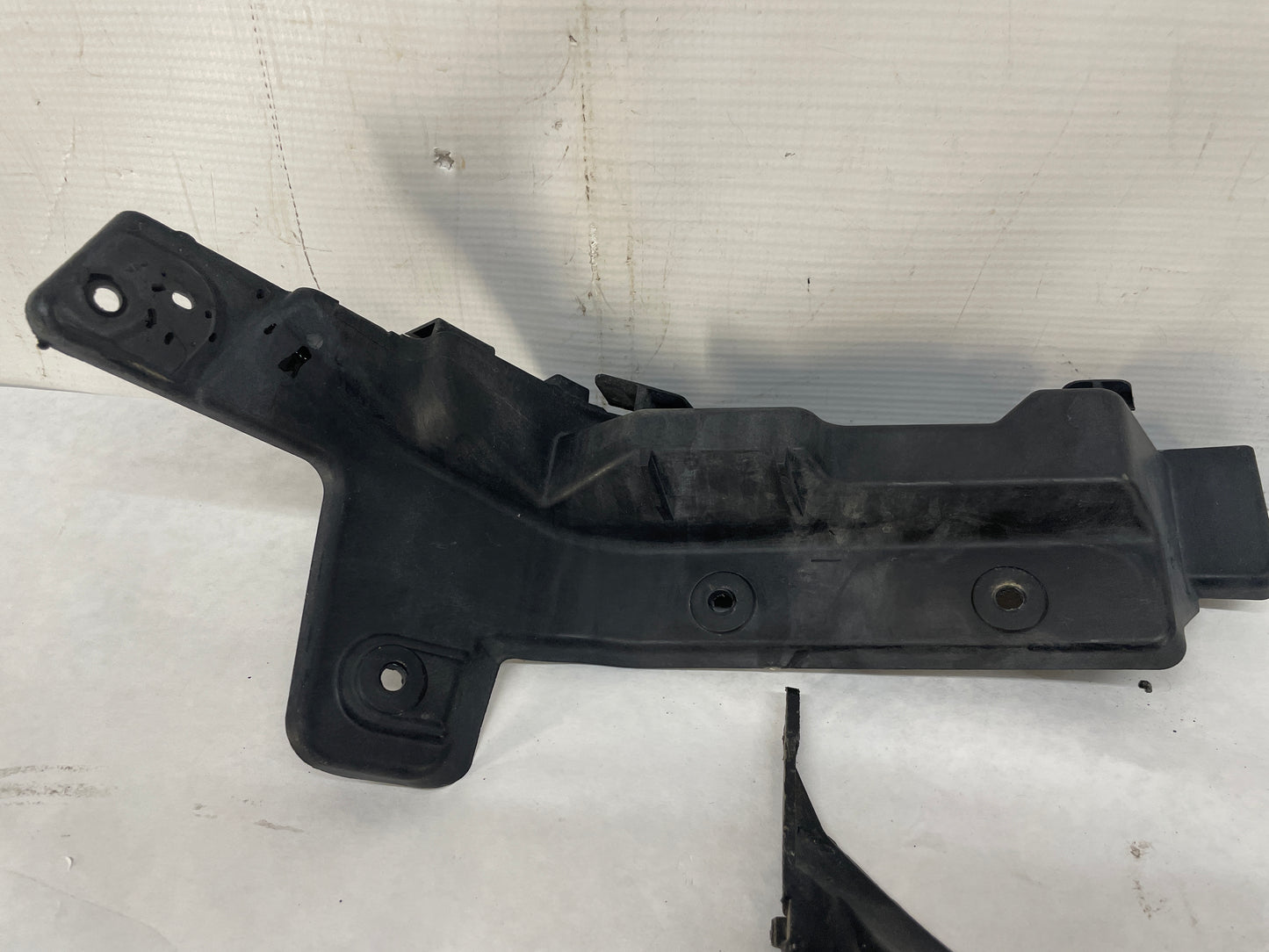 2013 Chevy Caprice PPV RH & LH Rear Bumper Guide Brackets Mounts OEM - Day's Parts Yard