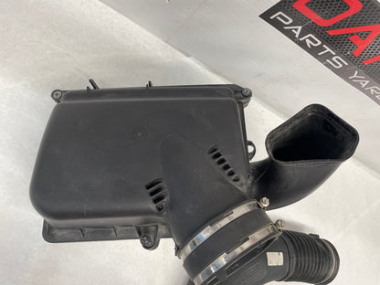 2005 Pontiac GTO Factory OEM Intake Air Box Assembly - Day's Parts Yard