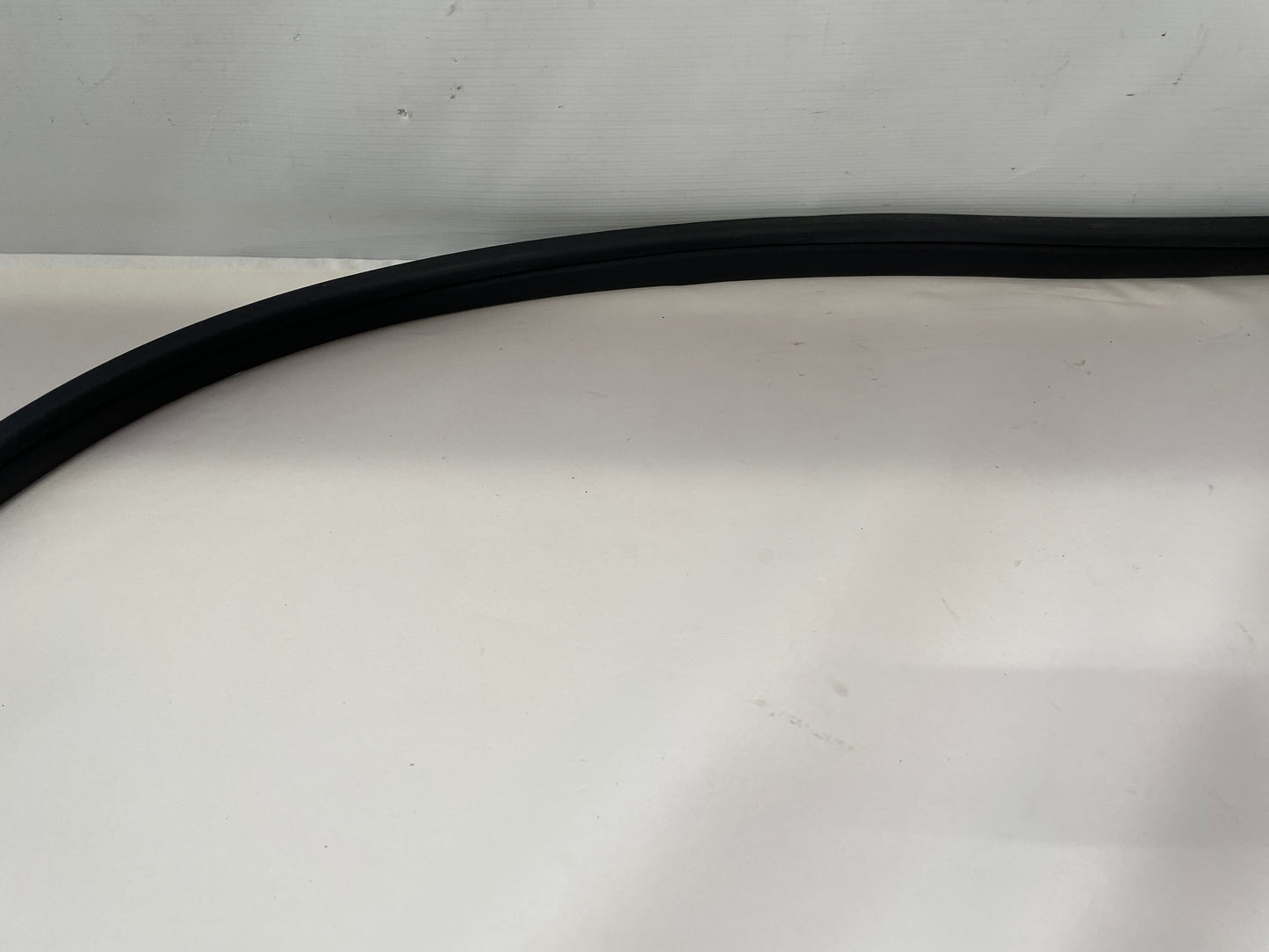 2015 Chevy SS Sedan Front RH Passenger Door Weather Strip Rubber Seal OEM - Day's Parts Yard