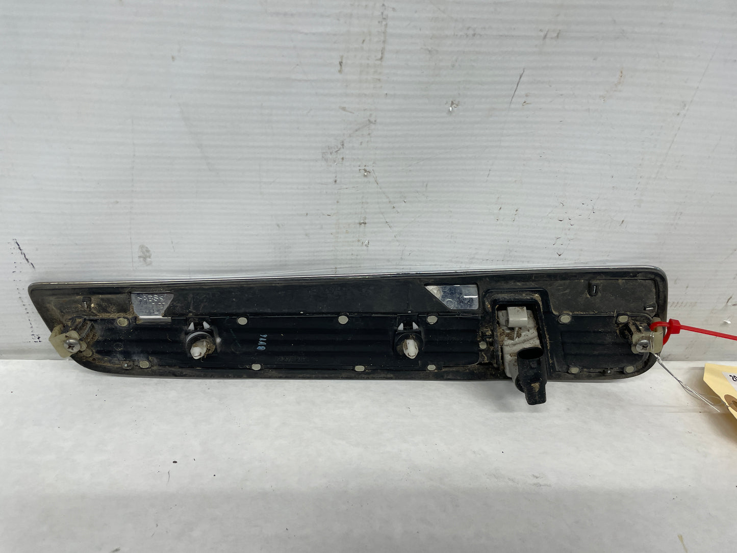 2015 Chevy SS Sedan RH Passenger Fender Side Marker Lights Tail Lamp OEM - Day's Parts Yard