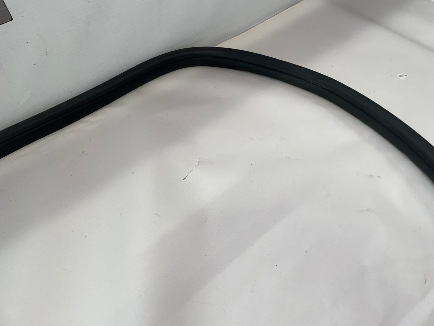 2015 Chevy SS Sedan Front RH Passenger Door Weather Strip Rubber Seal OEM - Day's Parts Yard