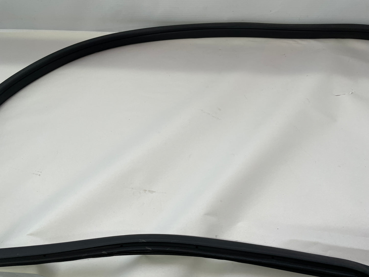 2015 Chevy SS Sedan Front RH Passenger Door Weather Strip Rubber Seal OEM - Day's Parts Yard