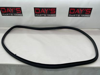 2015 Chevy SS Sedan Front RH Passenger Door Weather Strip Rubber Seal OEM - Day's Parts Yard