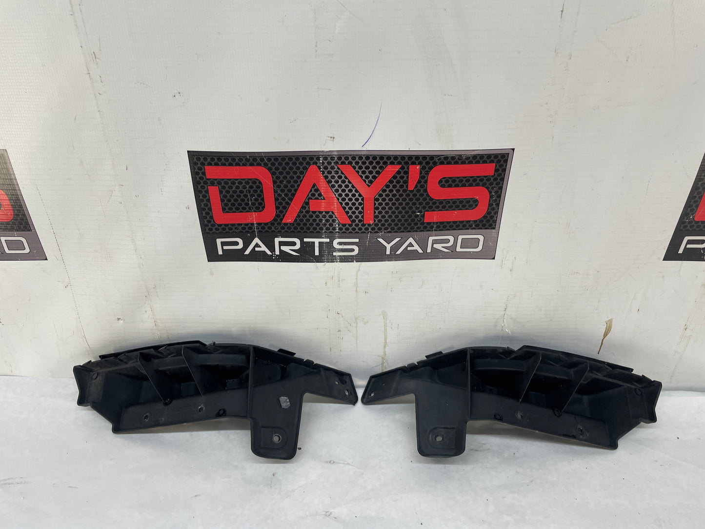 2013 Chevy Caprice PPV RH & LH Rear Bumper Guide Brackets Mounts OEM - Day's Parts Yard