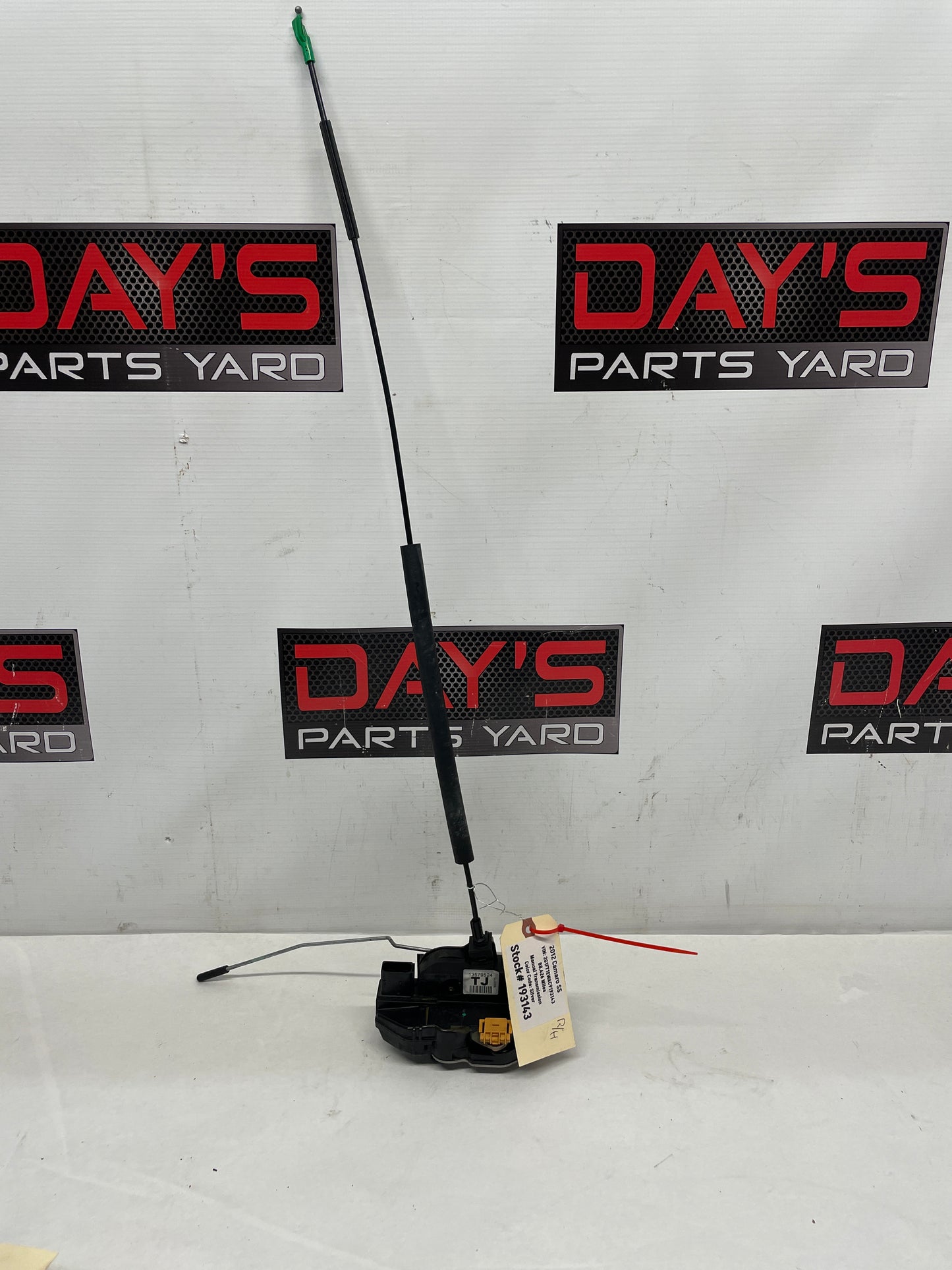2012 Chevy Camaro SS RH Passenger Door Lock Latch Actuator OEM - Day's Parts Yard