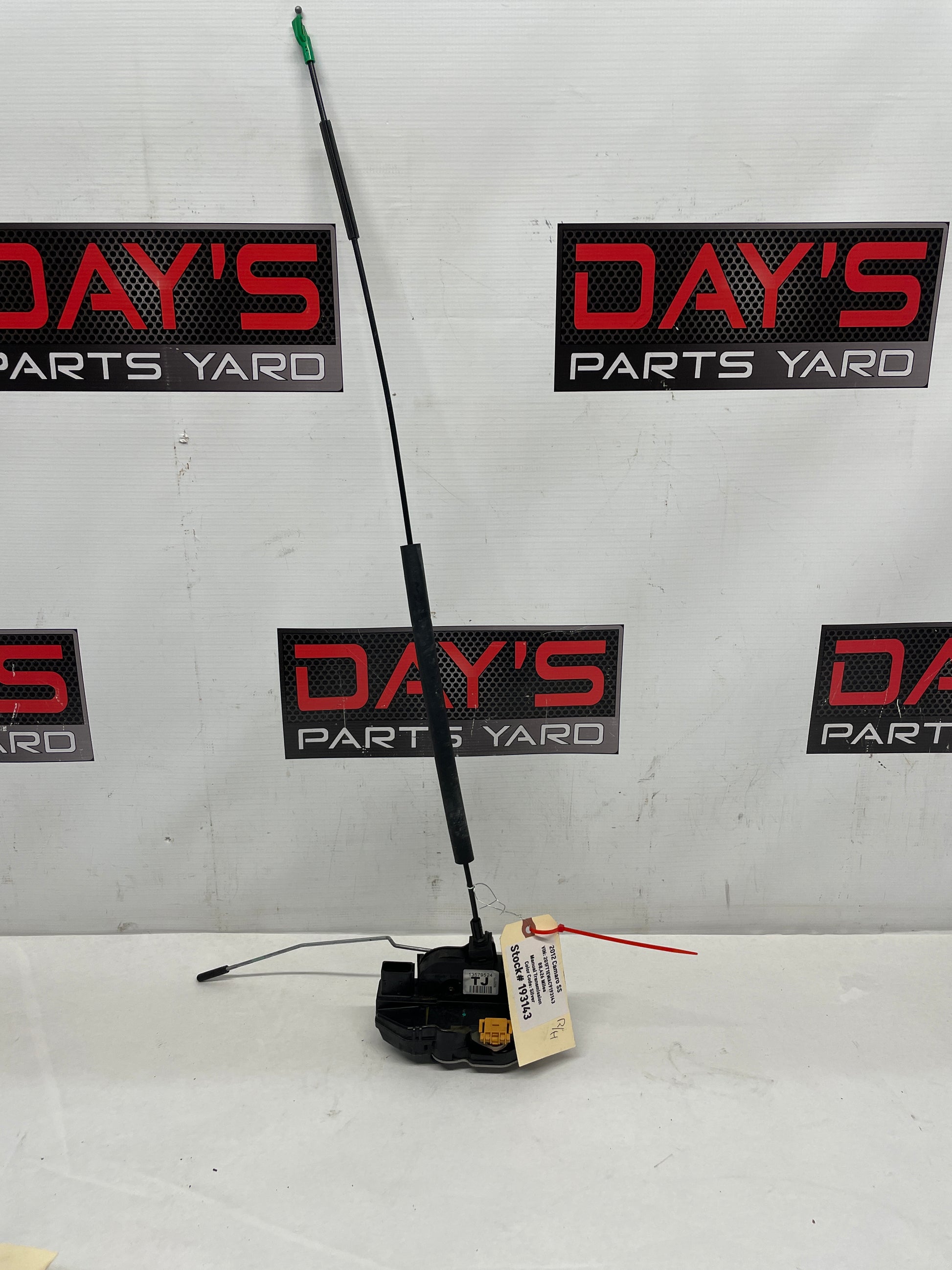 2012 Chevy Camaro SS RH Passenger Door Lock Latch Actuator OEM - Day's Parts Yard