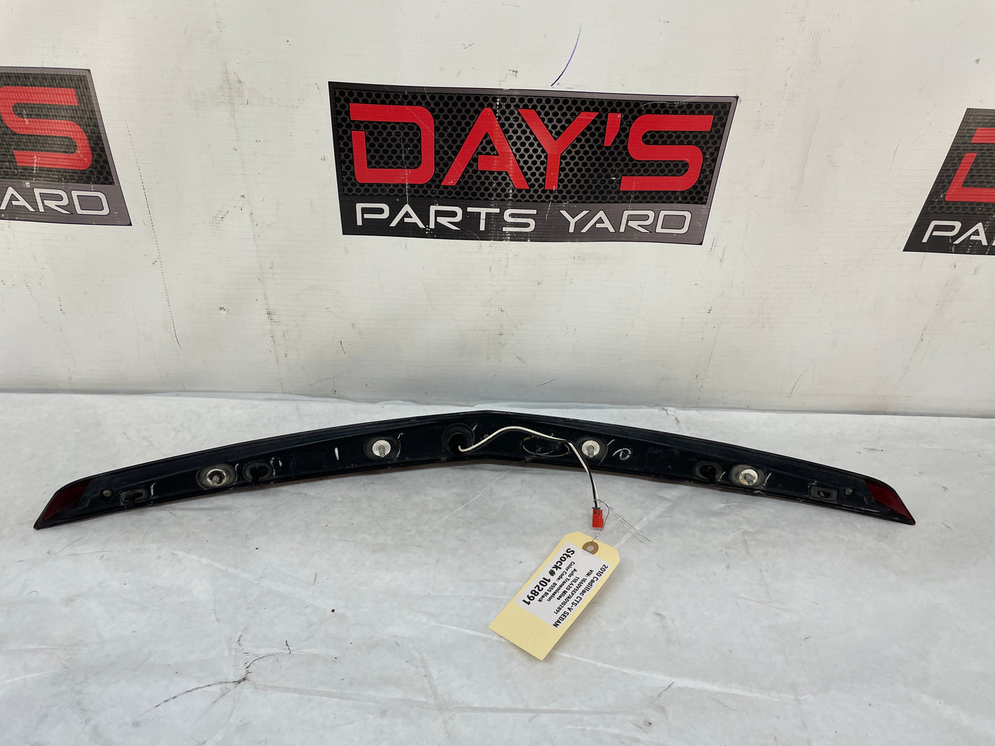 2010 Cadillac CTS-V Sedan Trunk Deck Lid 3rd Third High Mount Brake Tail Light Lamp OEM