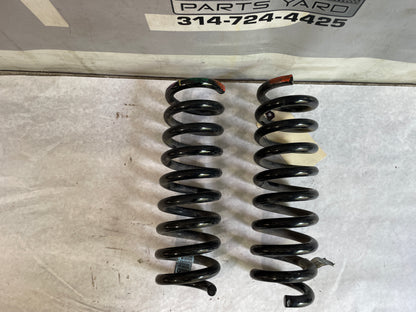2019 Chevy Camaro SS Rear RH & LH Coil Springs Set OEM