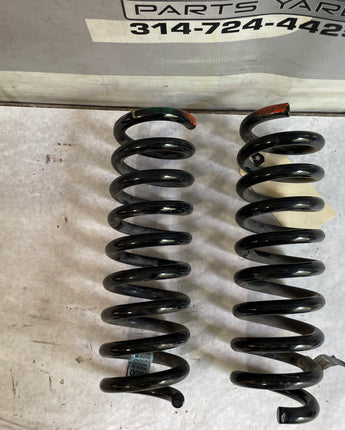 2019 Chevy Camaro SS Rear RH & LH Coil Springs Set OEM