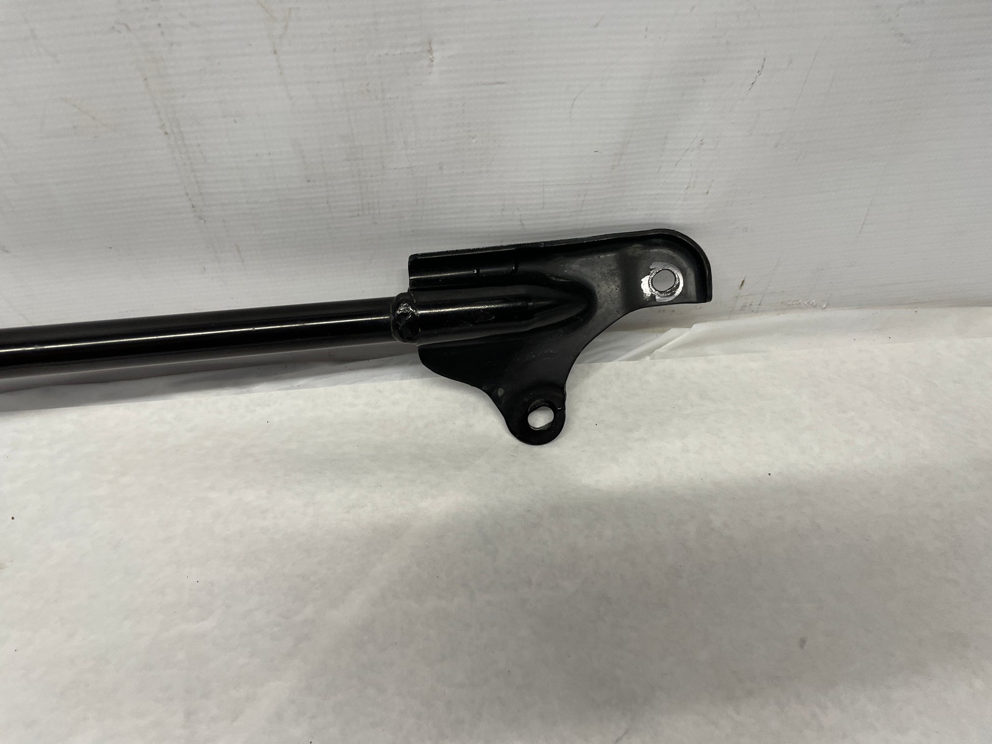 2005 Pontiac GTO Suspension Strut Tower Brace OEM - Day's Parts Yard