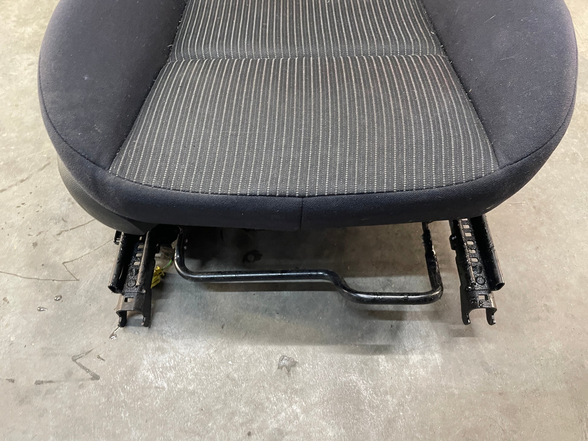 2013 Chevy Caprice PPV RH Passenger Front Seat Cloth OEM - Day's Parts Yard