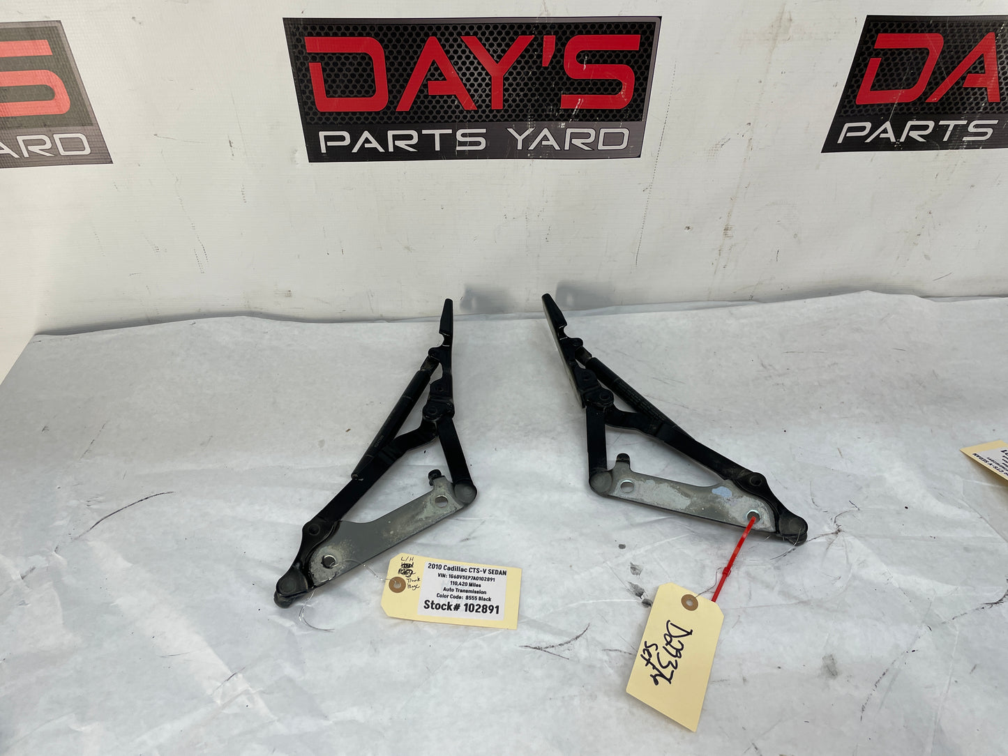 2010 Cadillac CTS-V Sedan RH & LH Trunk Deck Lid Hinge OEM