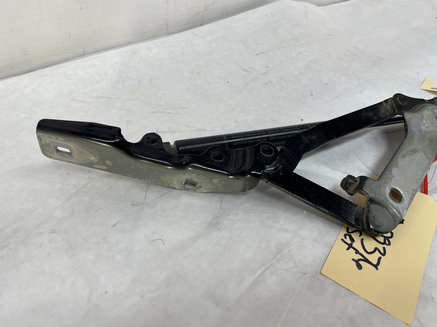 2010 Cadillac CTS-V Sedan RH & LH Trunk Deck Lid Hinge OEM