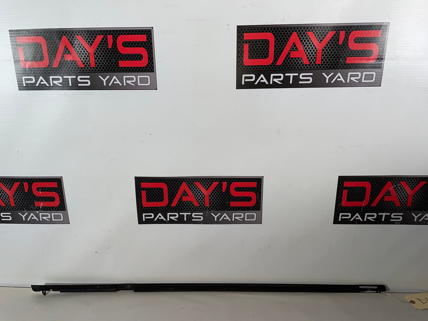 2015 Chevy SS Sedan RH Passenger Rear Window Belt Molding OEM - Day's Parts Yard