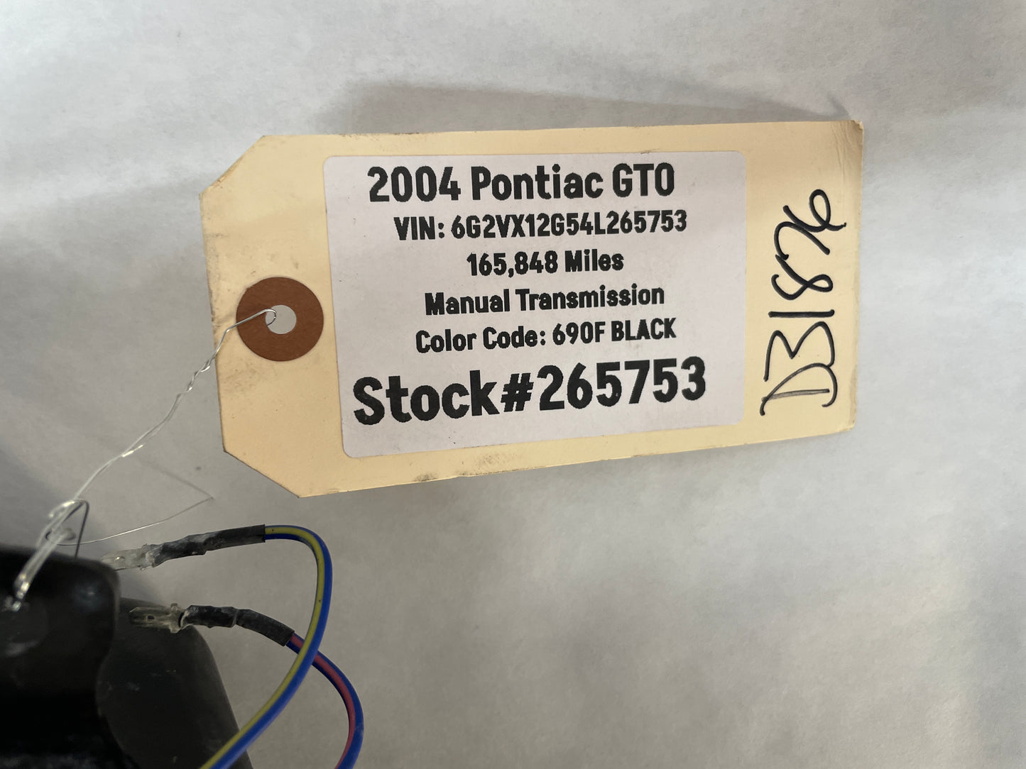 2004 Pontiac GTO Windshield Washer Pump Reservoir Tank Bottle OEM - Day's Parts Yard