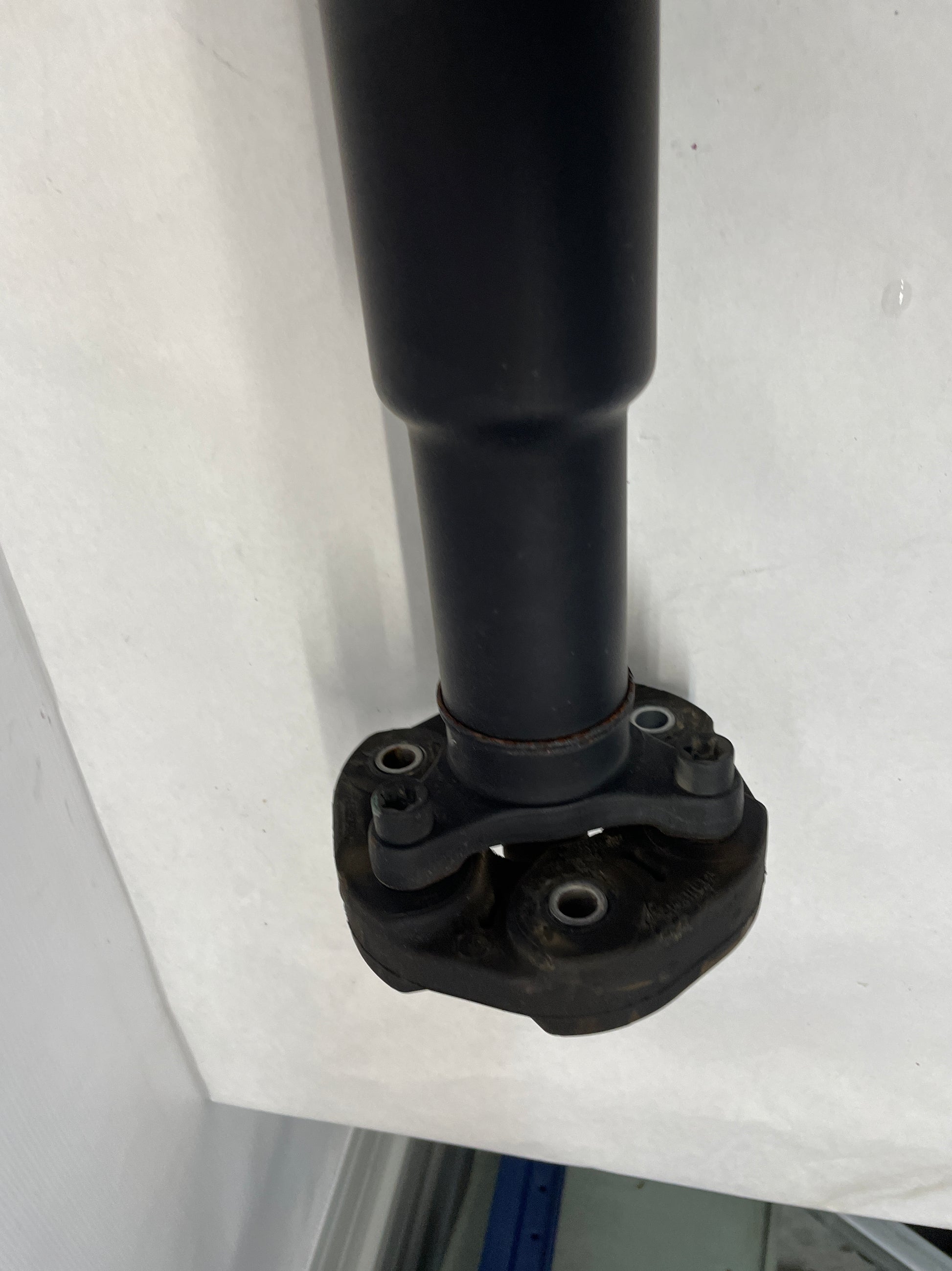 2012 Chevy Camaro SS Driveshaft Drive Shaft Line OEM - Day's Parts Yard