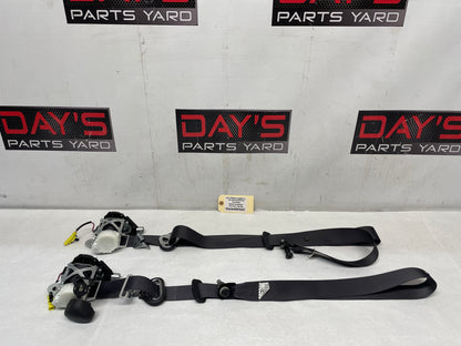 2013 Chevy Camaro ZL1 RH & LH Front Seat Belts Seatbelts Retractors OEM - Day's Parts Yard
