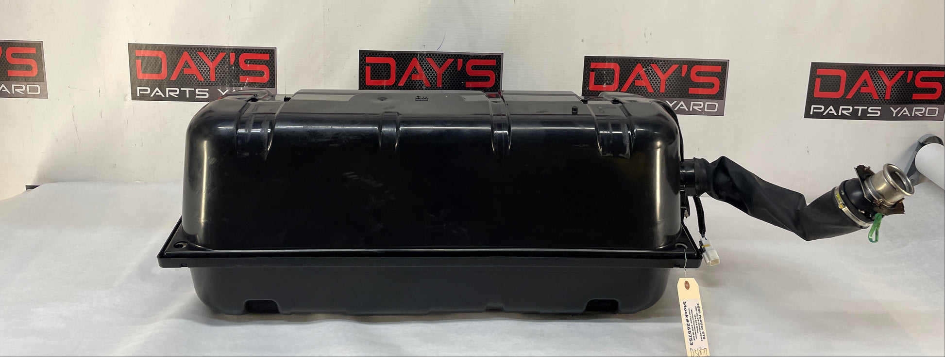 2004 Pontiac GTO Fuel Gas Tank OEM - Day's Parts Yard