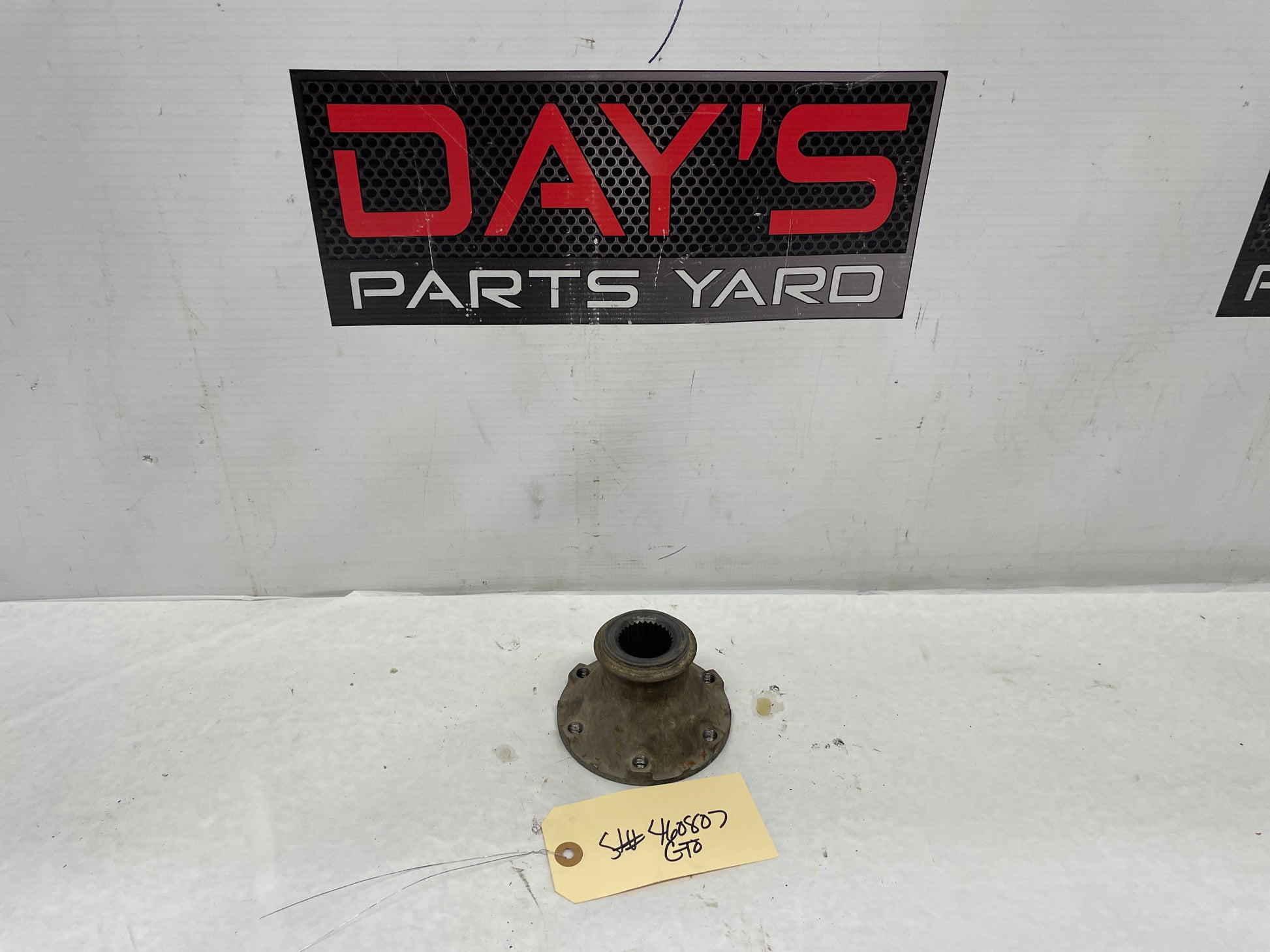 2005 Pontiac GTO LH Driver Spindle Hub CV Axle Flange OEM - Day's Parts Yard