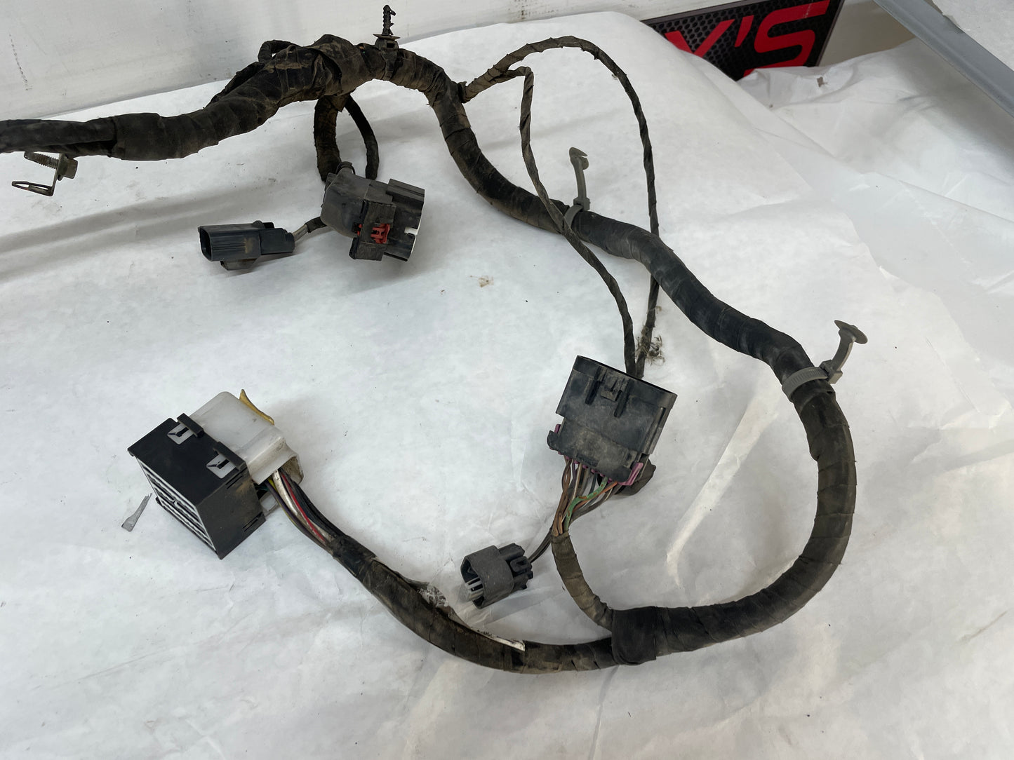 2010 Cadillac CTS-V Sedan Front Core Support Head Light Lamp Wire Wiring Harness OEM