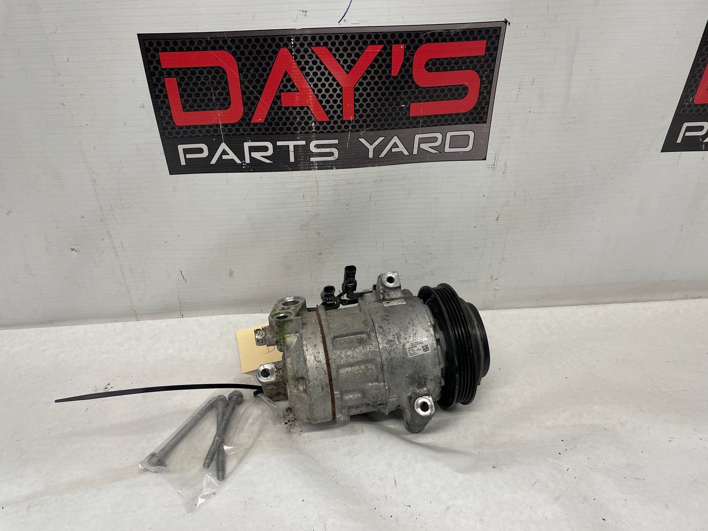 2015 Chevy SS Sedan AC A/C Air Conditioner Compressor OEM - Day's Parts Yard