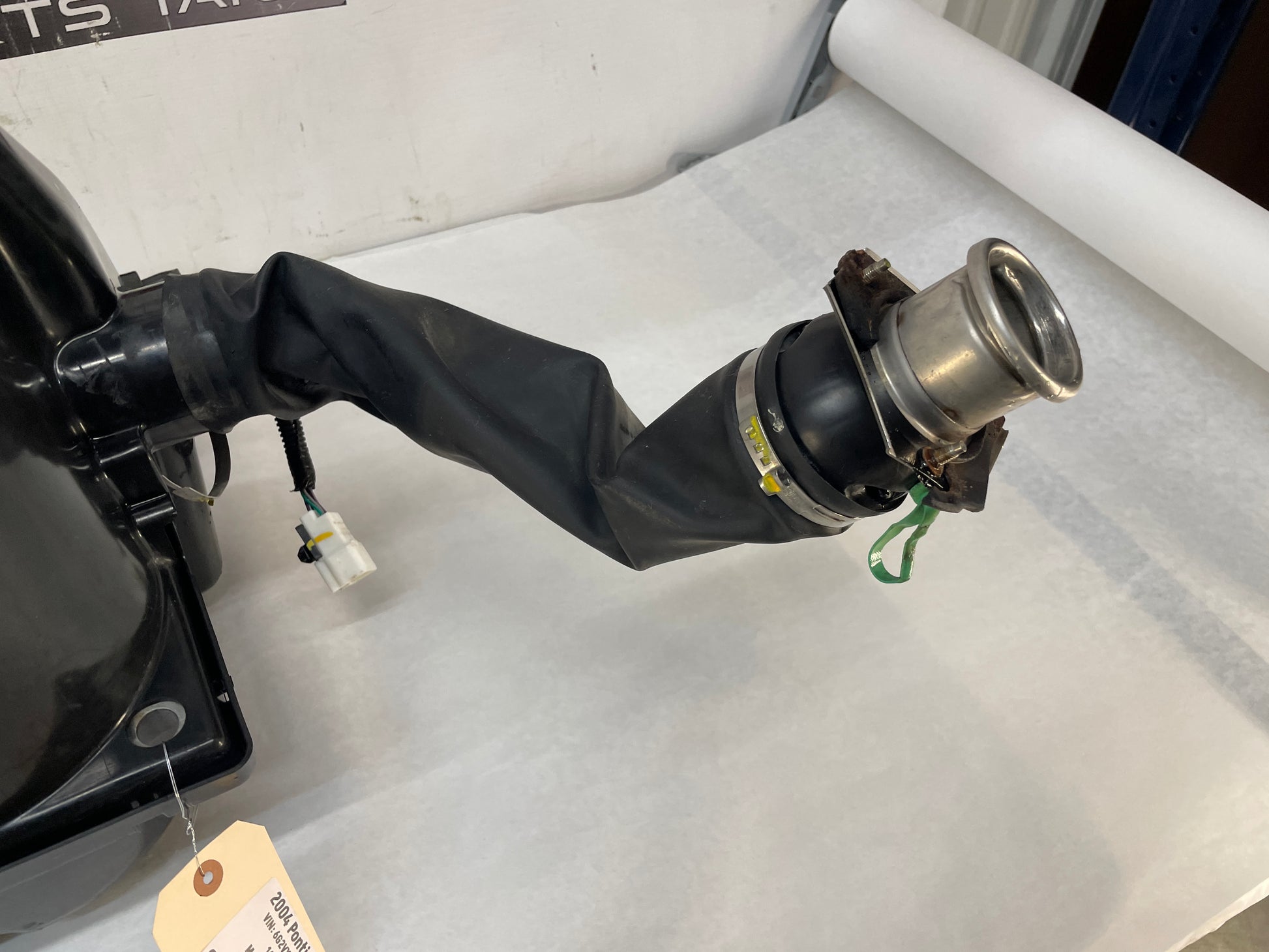 2004 Pontiac GTO Fuel Gas Tank OEM - Day's Parts Yard