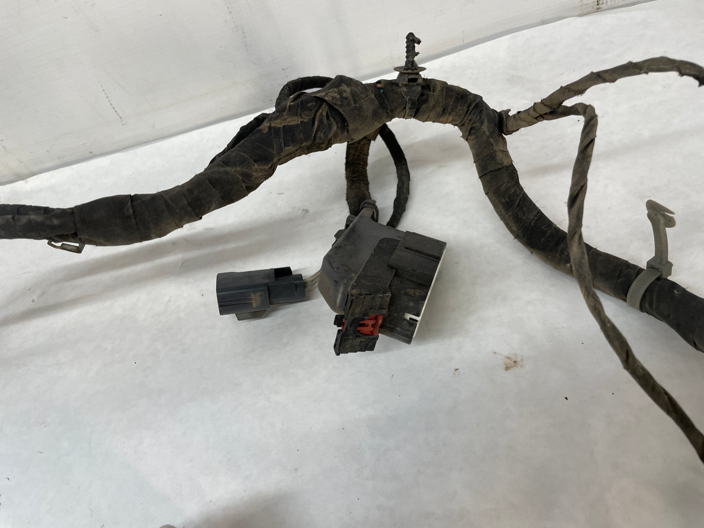 2010 Cadillac CTS-V Sedan Front Core Support Head Light Lamp Wire Wiring Harness OEM