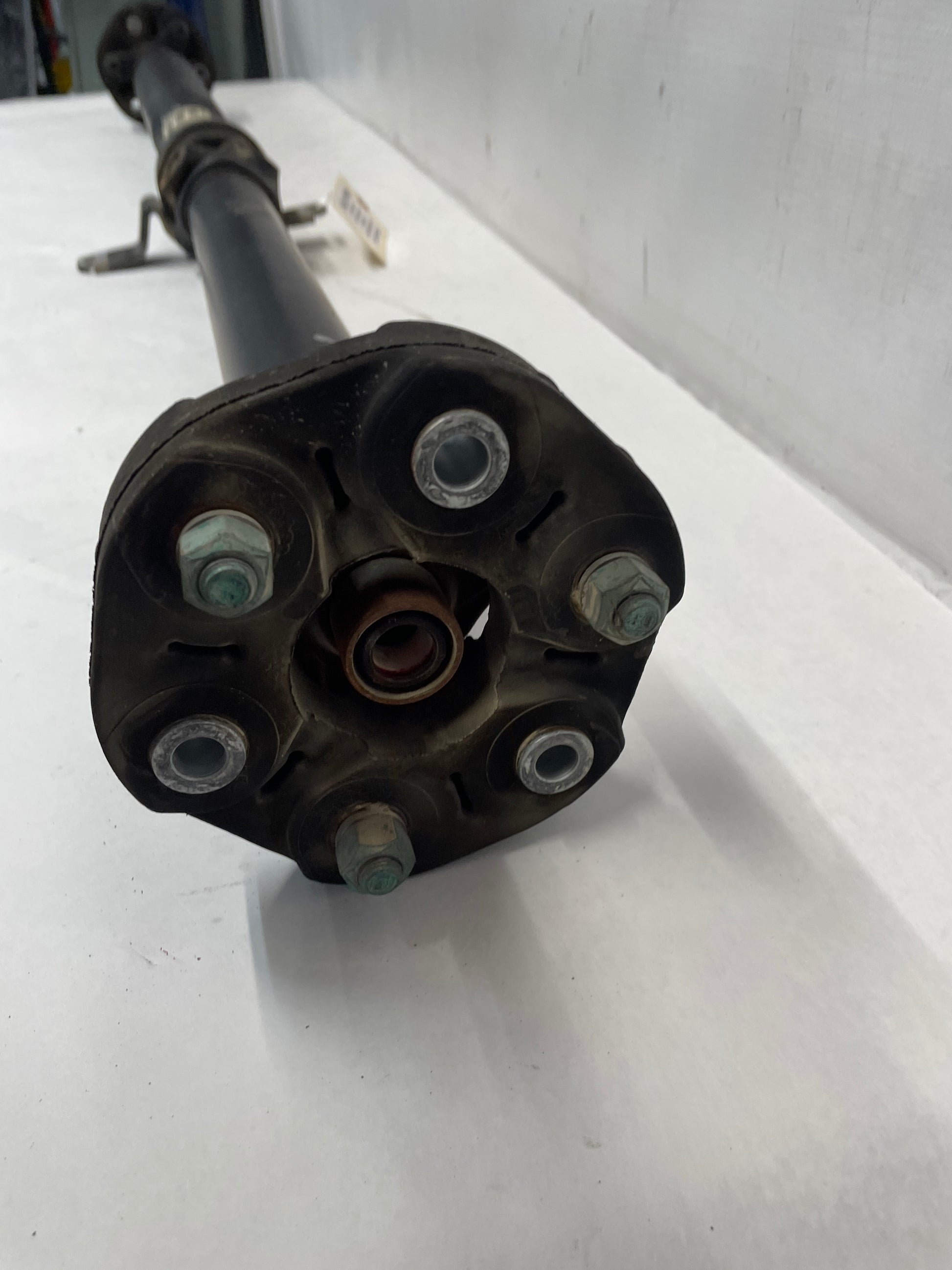 2012 Chevy Camaro SS Driveshaft Drive Shaft Line OEM - Day's Parts Yard