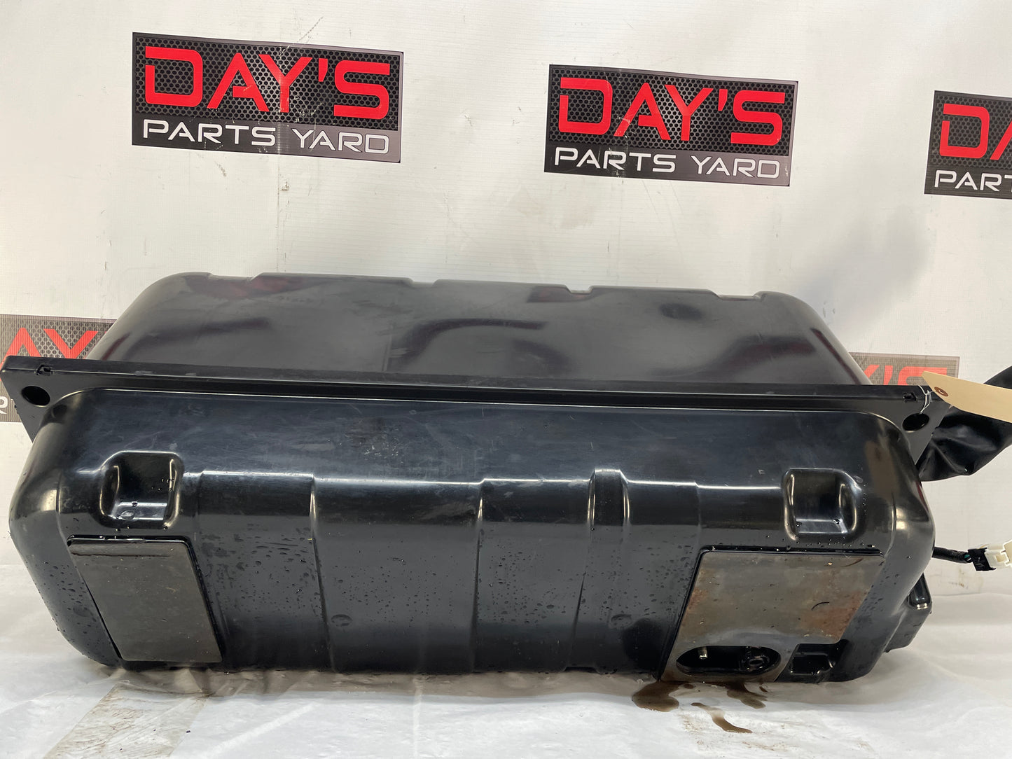 2004 Pontiac GTO Fuel Gas Tank OEM - Day's Parts Yard