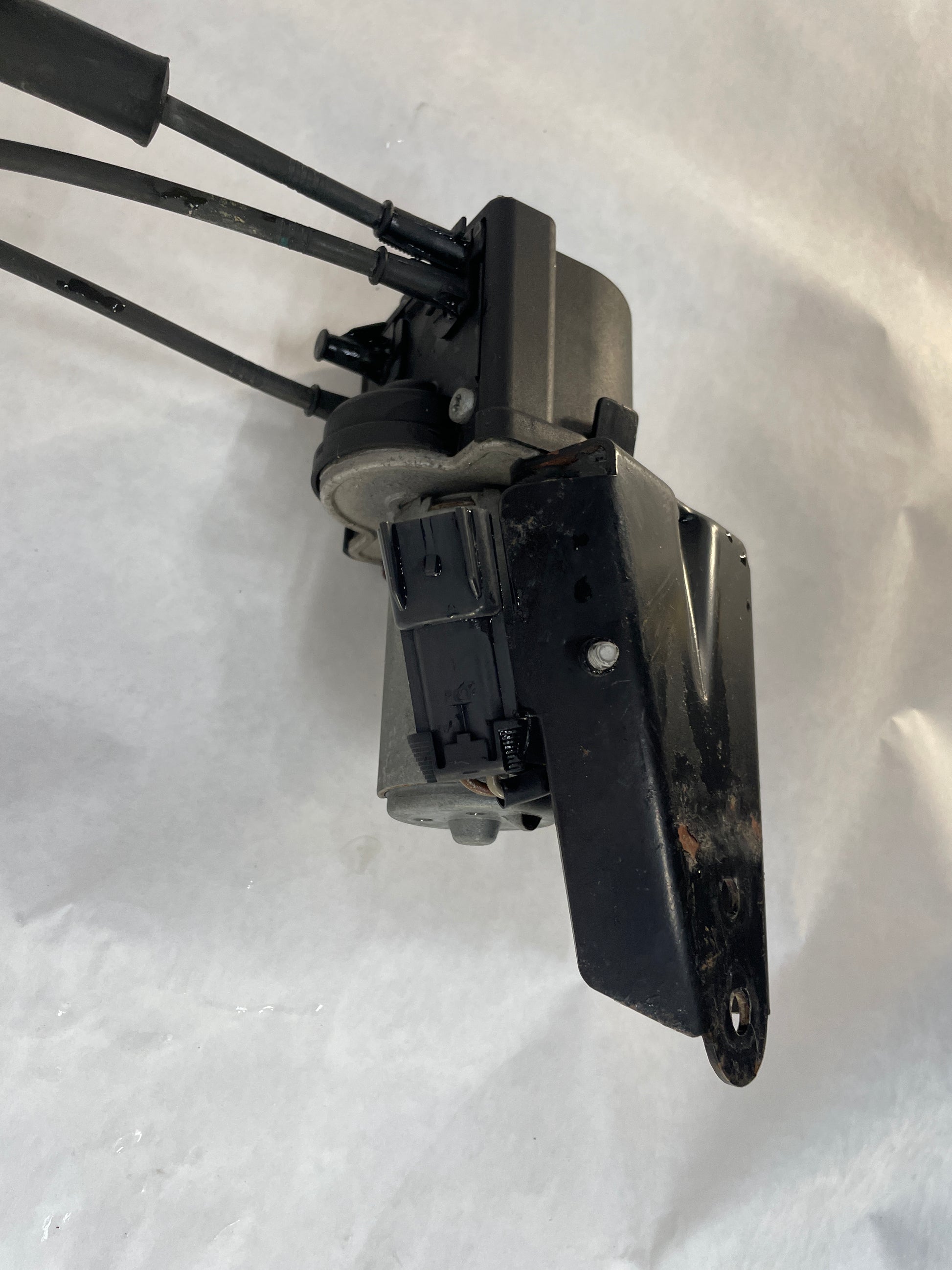 2004 Pontiac GTO Cruise Control Module Assembly - Day's Parts Yard