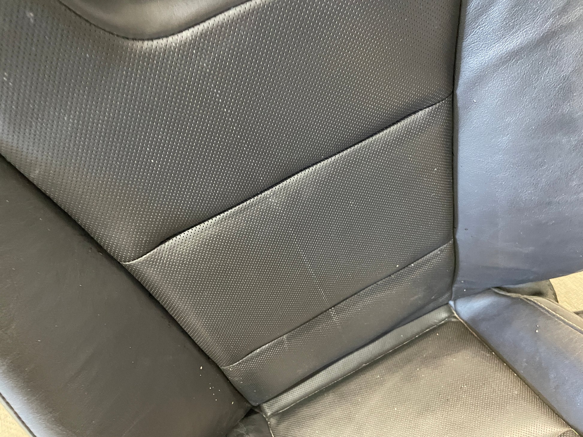 2011 Chevy Camaro 2SS RH Passenger Front Seat Black Leather OEM - Day's Parts Yard
