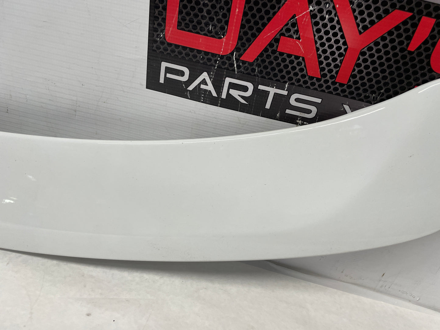2014 Chevy Camaro ZL1 Convertible Trunk Deck Lid Spoiler Wing White OEM