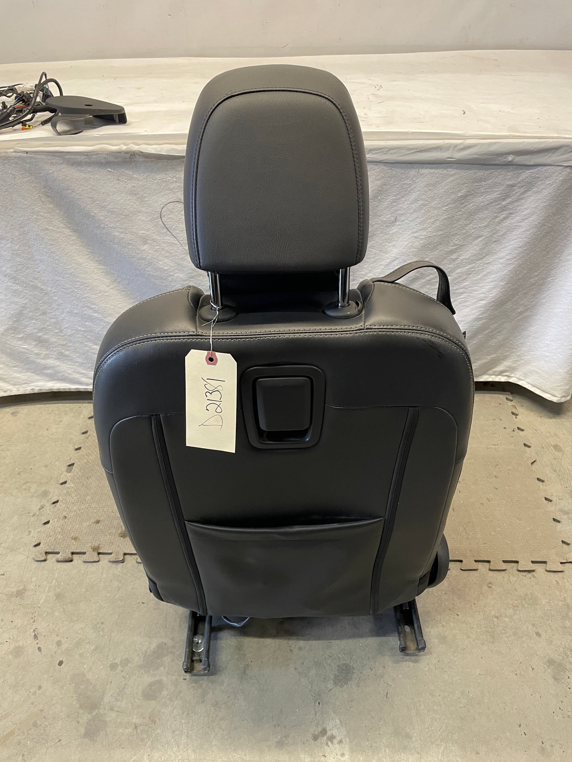 2011 Chevy Camaro 2SS RH Passenger Front Seat Black Leather OEM - Day's Parts Yard