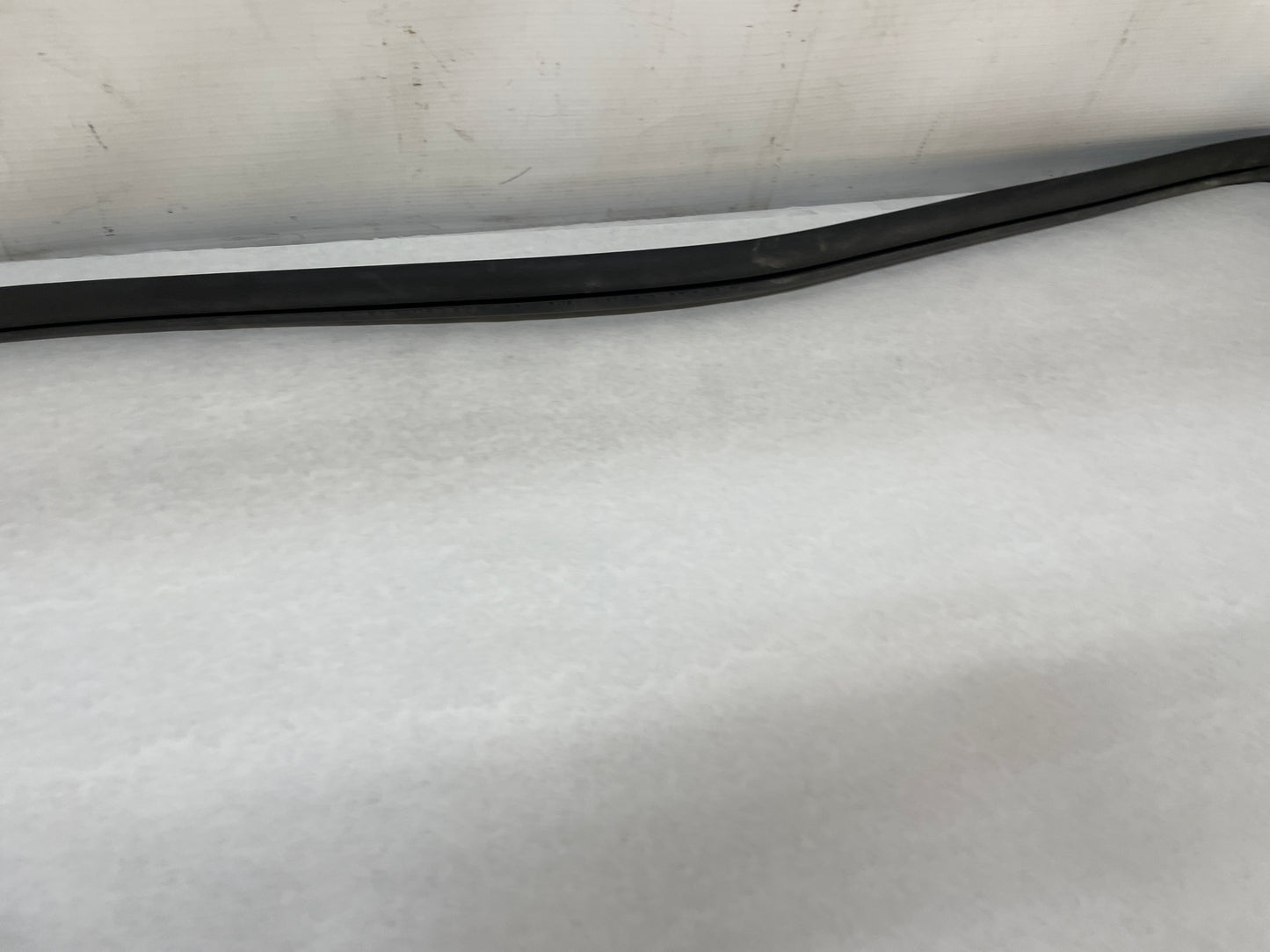 2010 Cadillac CTS-V Sedan RH Passenger Front Door Weather Strip Rubber Seal OEM