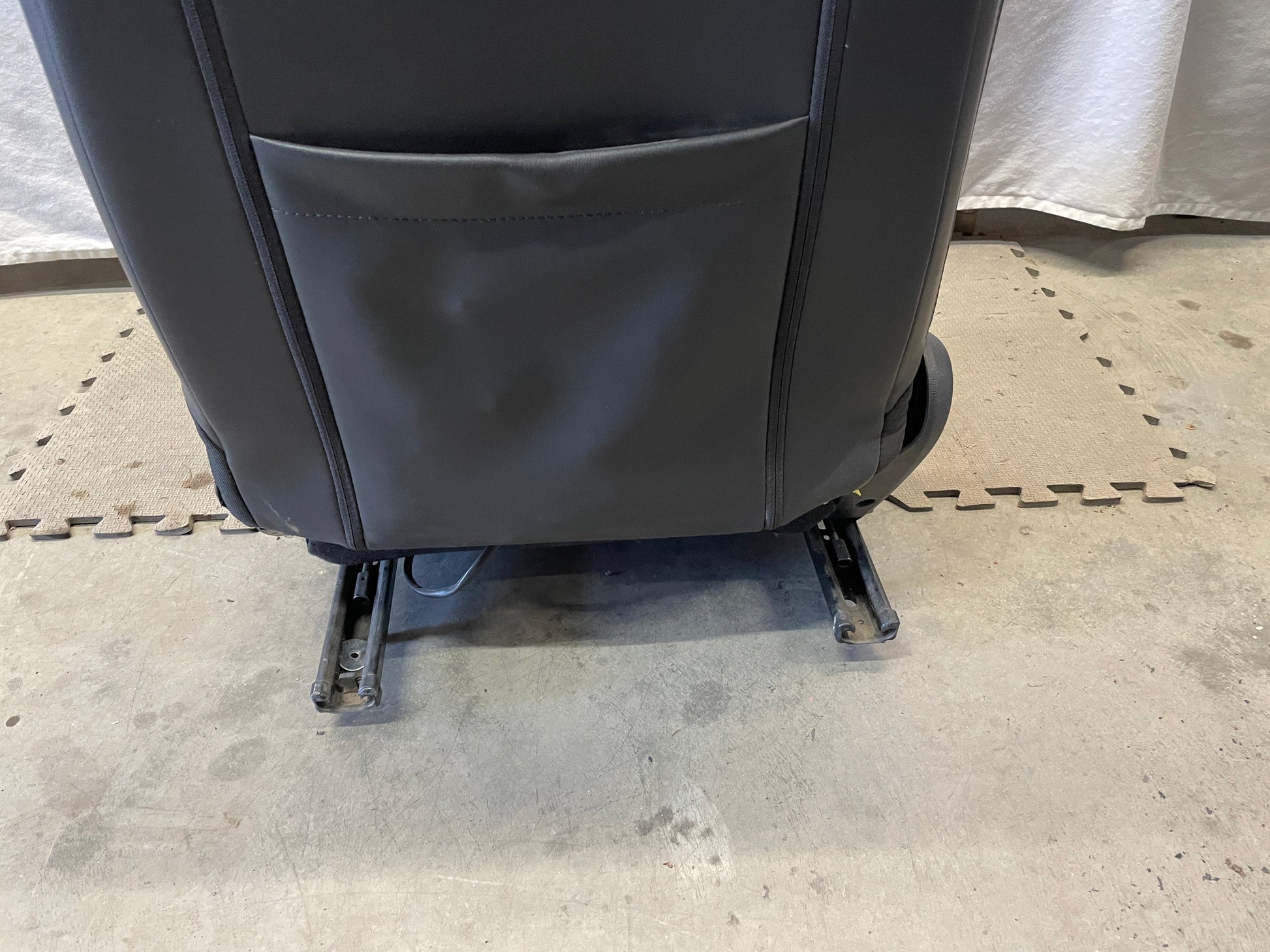 2011 Chevy Camaro 2SS RH Passenger Front Seat Black Leather OEM - Day's Parts Yard