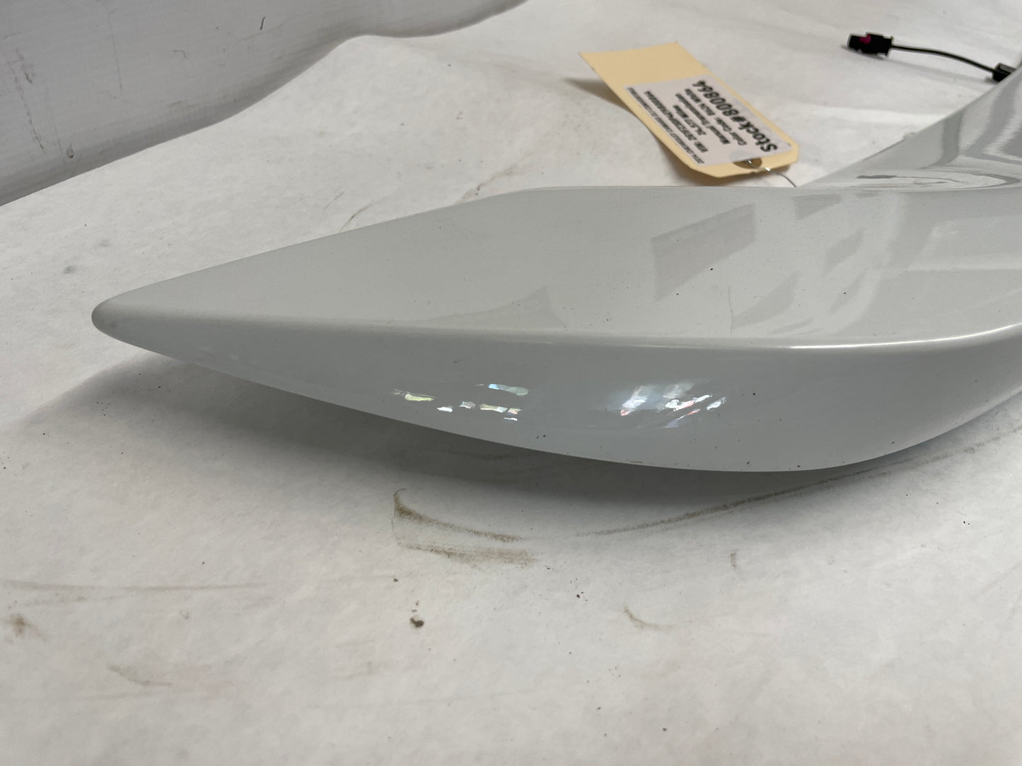 2014 Chevy Camaro ZL1 Convertible Trunk Deck Lid Spoiler Wing White OEM