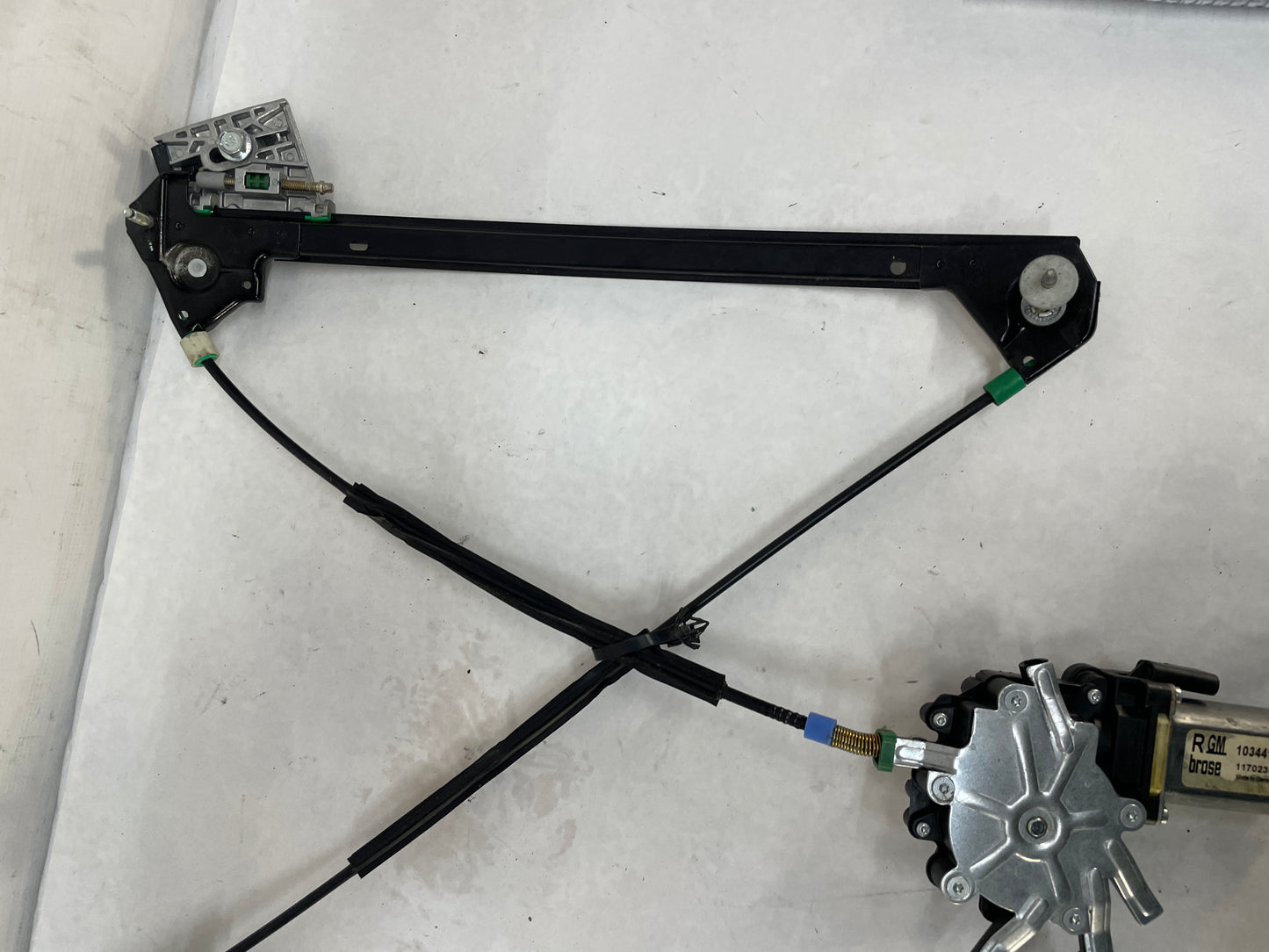 2004 Chevy C5 Corvette Z06 RH Passenger Window Regulator w/ Motor OEM - Day's Parts Yard