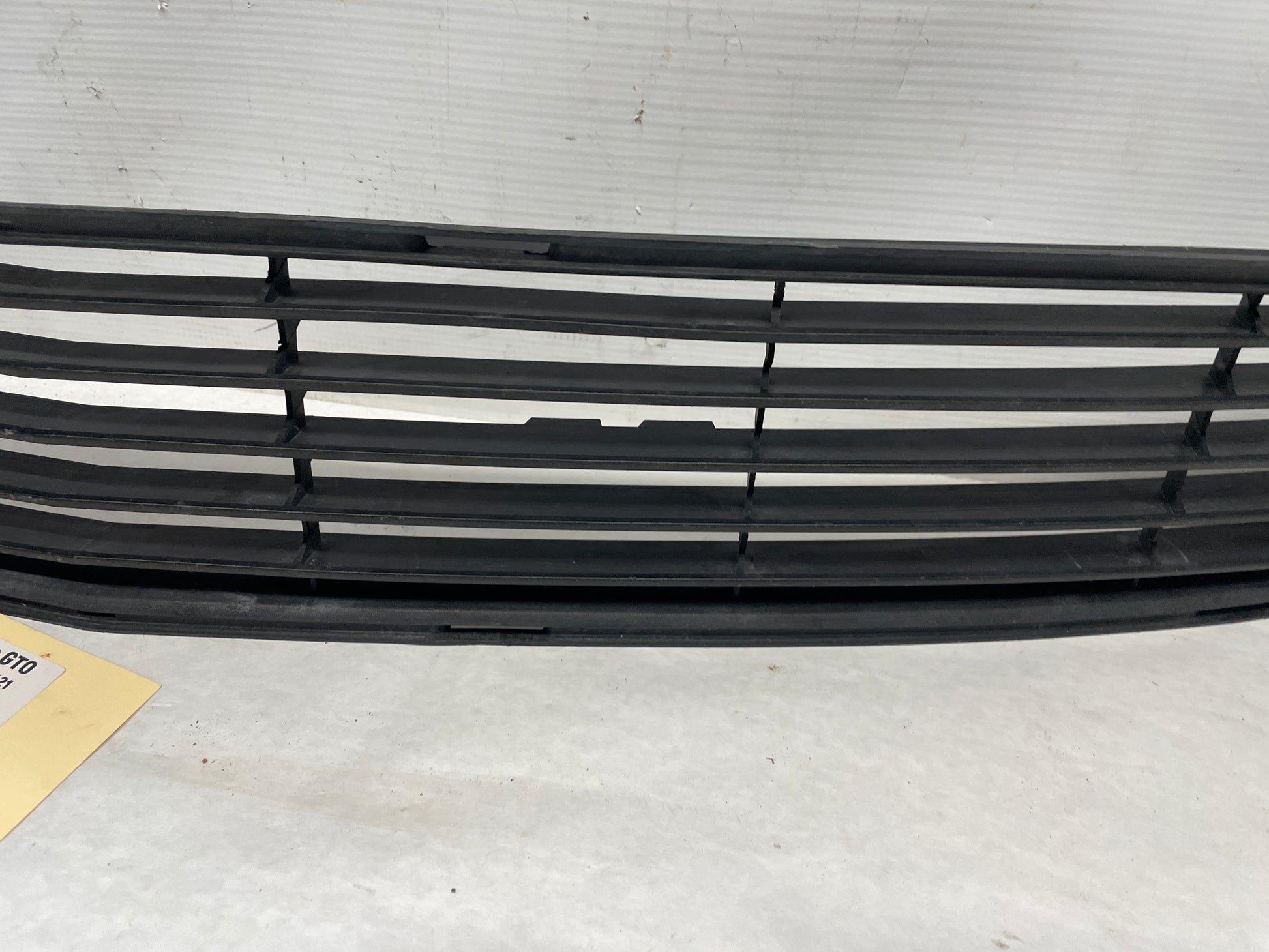 2004 Pontiac GTO Front Lower Grille OEM - Day's Parts Yard