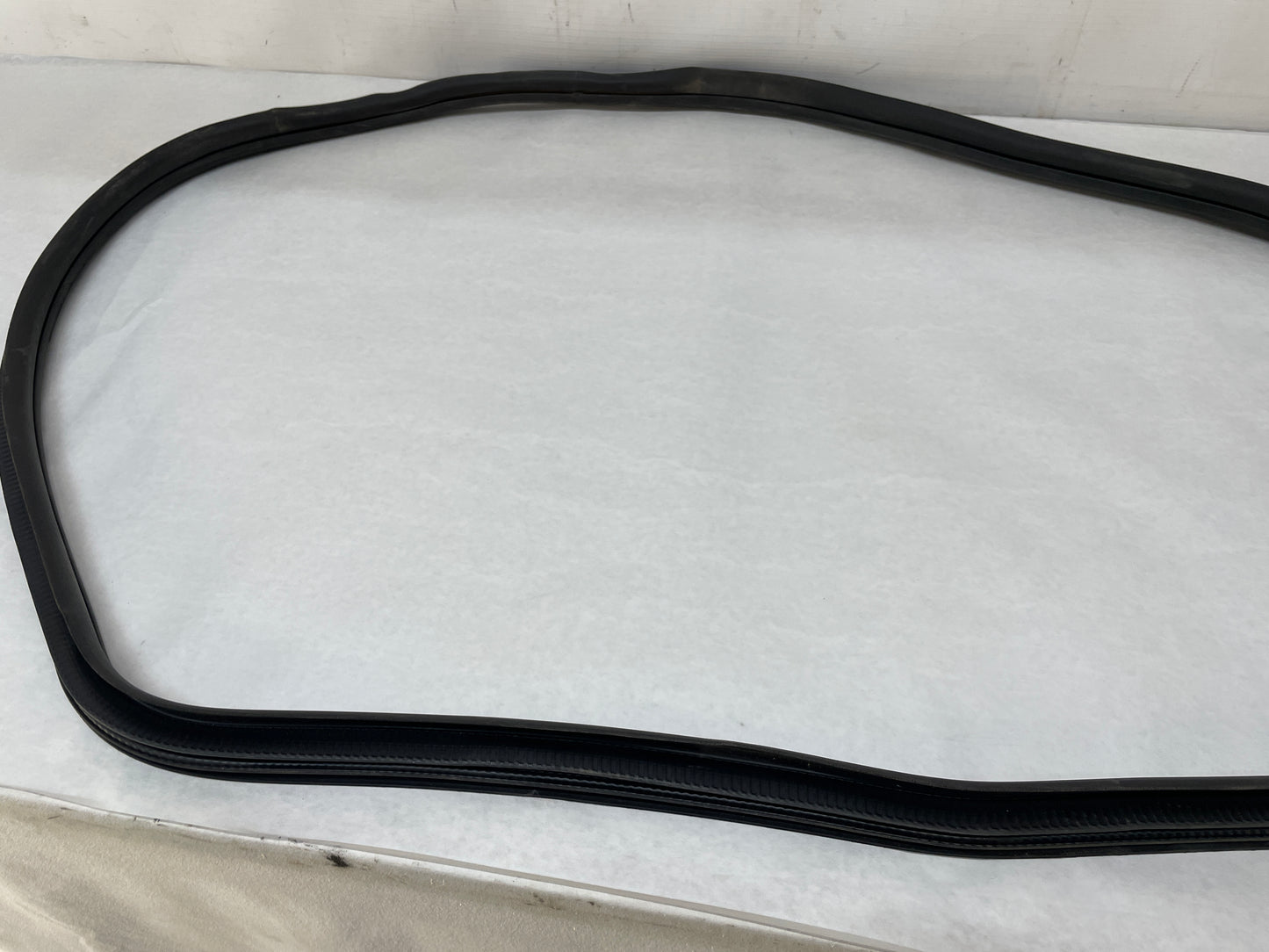 2010 Cadillac CTS-V Sedan RH Passenger Rear Door Weather Strip Rubber Seal OEM