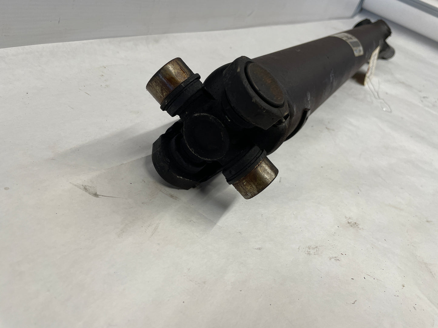 2003 Chevy Suburban Front Drive Prop Shaft Driveshaft OEM - Day's Parts Yard