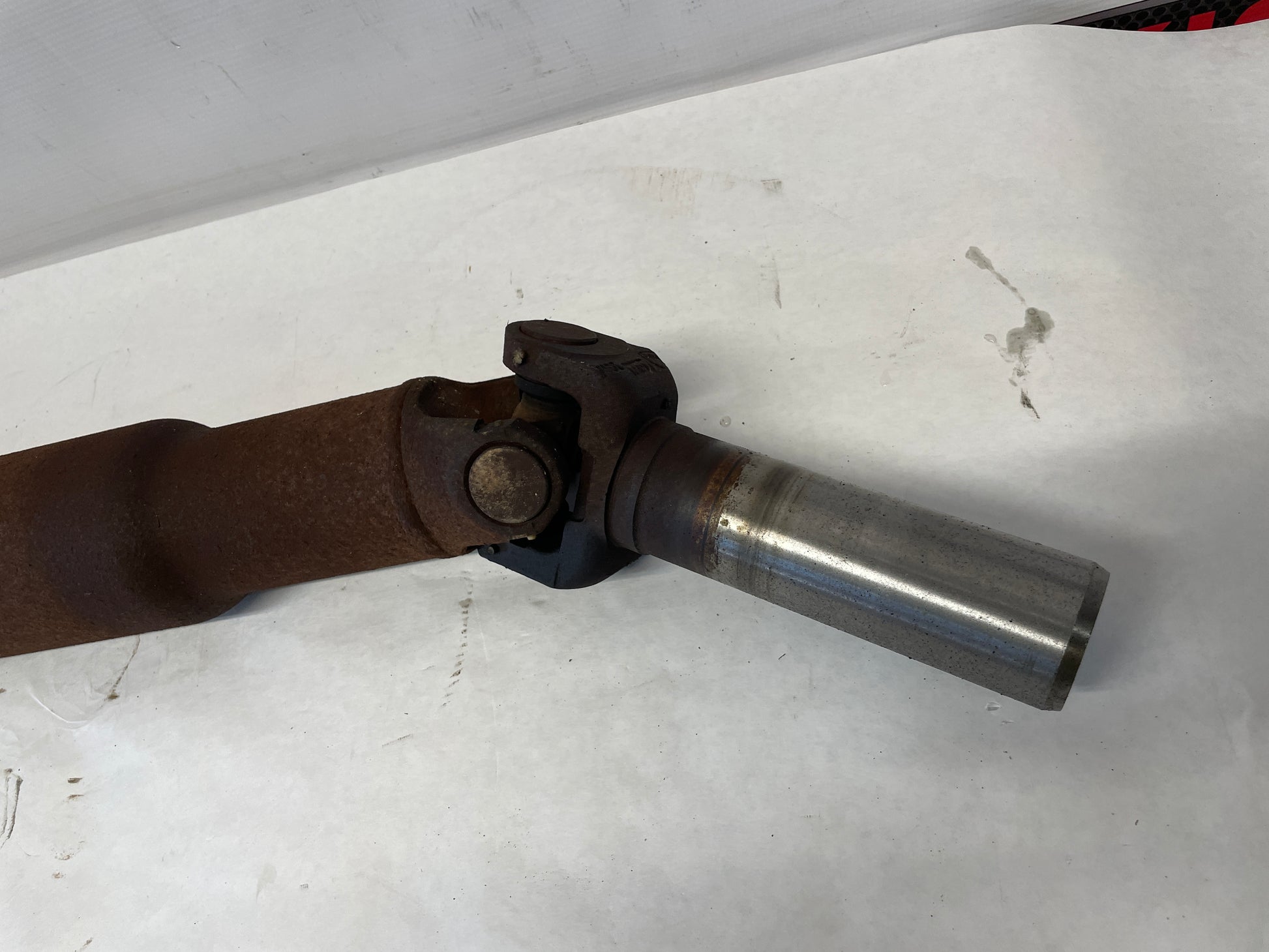 2003 Chevy Suburban Driveshaft Drive Shaft OEM - Day's Parts Yard
